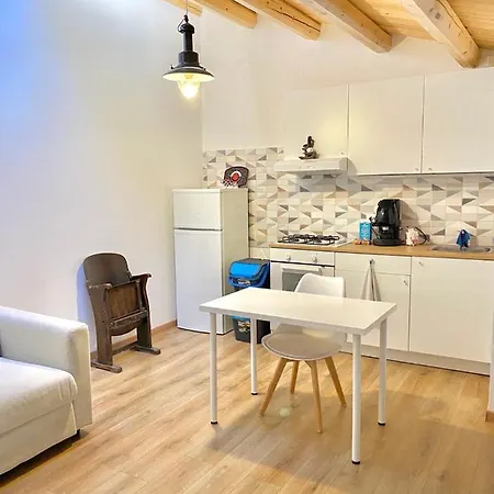 La Mansarda - Loft In Centro Storico Kapszulahotel Vittoria