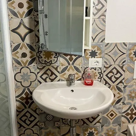 Kapszulahotel La Mansarda - Loft In Centro Storico Vittoria